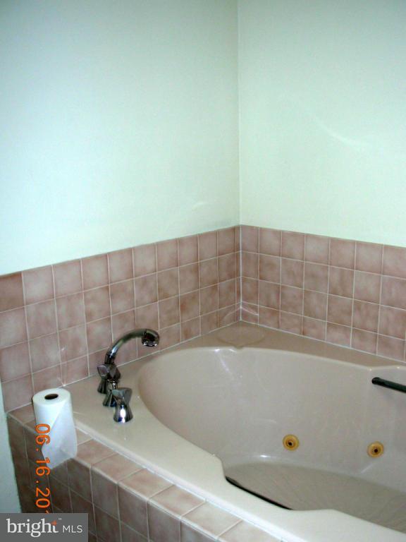 10 Queen Road Intercourse, PA 17534 - Photo 8 of 14 Gallery Image 8