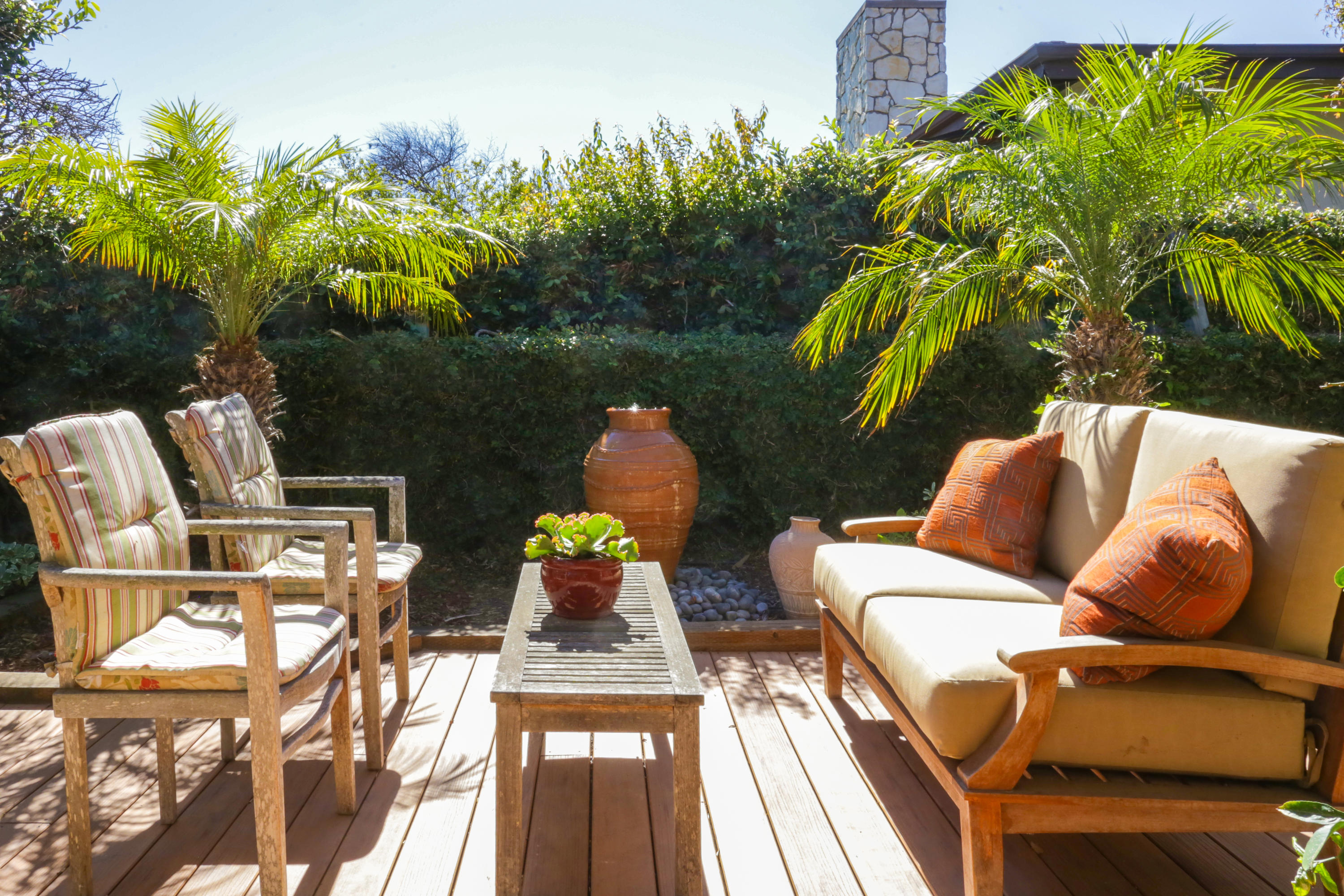 833 Weldon Road Santa Barbara, CA 93109 - Photo 18 of 22 Patio1