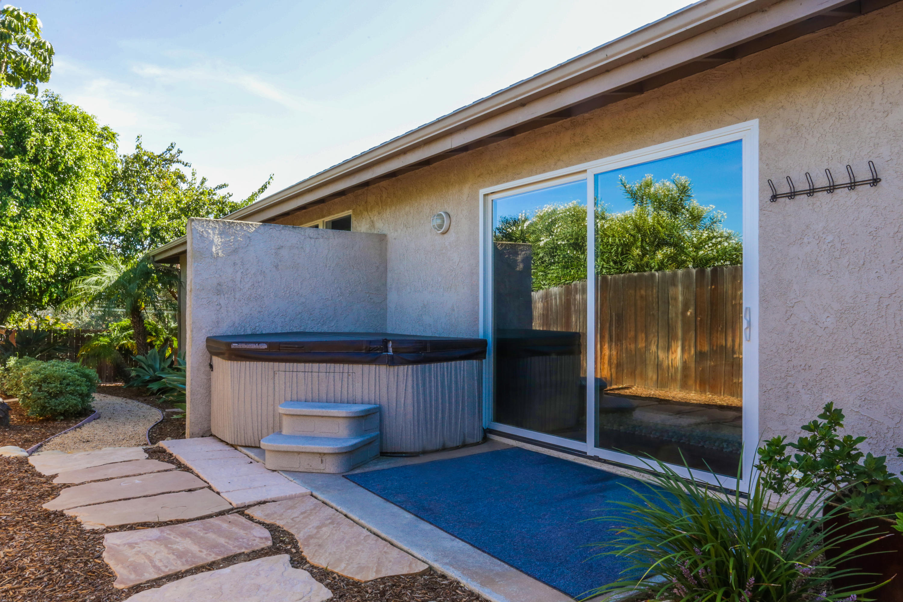833 Weldon Road Santa Barbara, CA 93109 - Photo 21 of 22 Spa