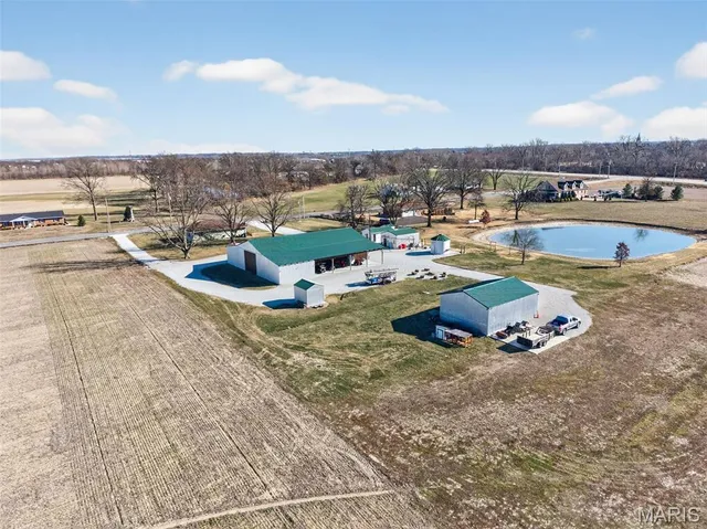 $699,000 | 1371 Silvers Road, St. Peters, MO 63376