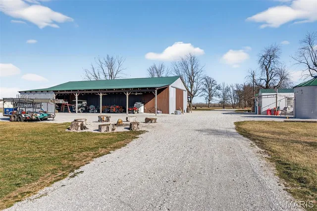 $699,000 | 1371 Silvers Road, St. Peters, MO 63376