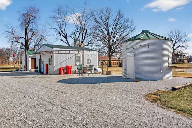 $699,000 | 1371 Silvers Road, St. Peters, MO 63376