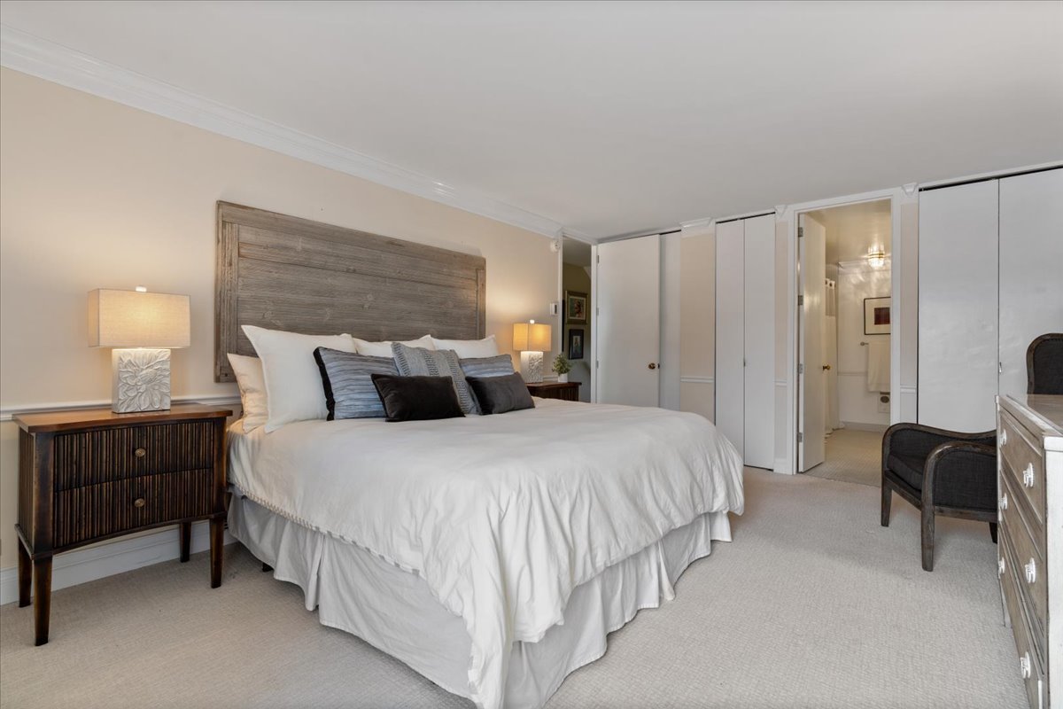 1500 Sheridan Road, Unit 1F Wilmette, IL 60091 - Photo 16 of 29