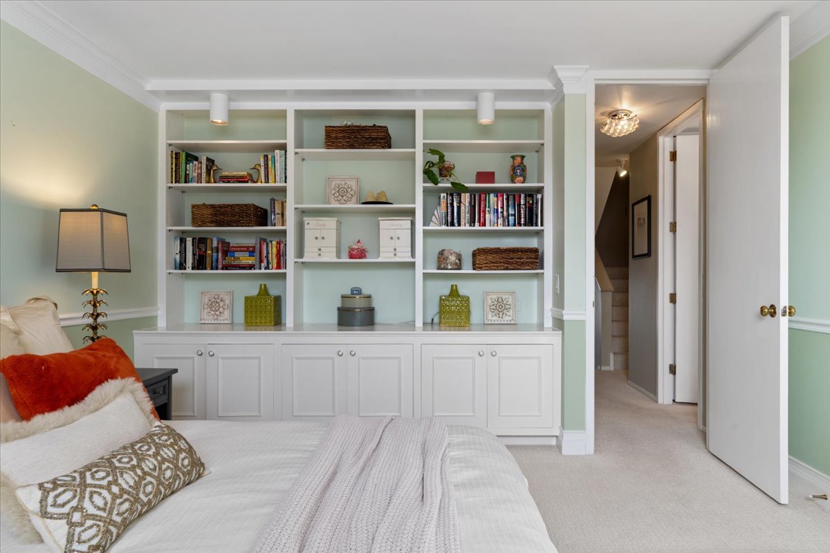 1500 Sheridan Road, Unit 1F Wilmette, IL 60091 - Photo 19 of 29