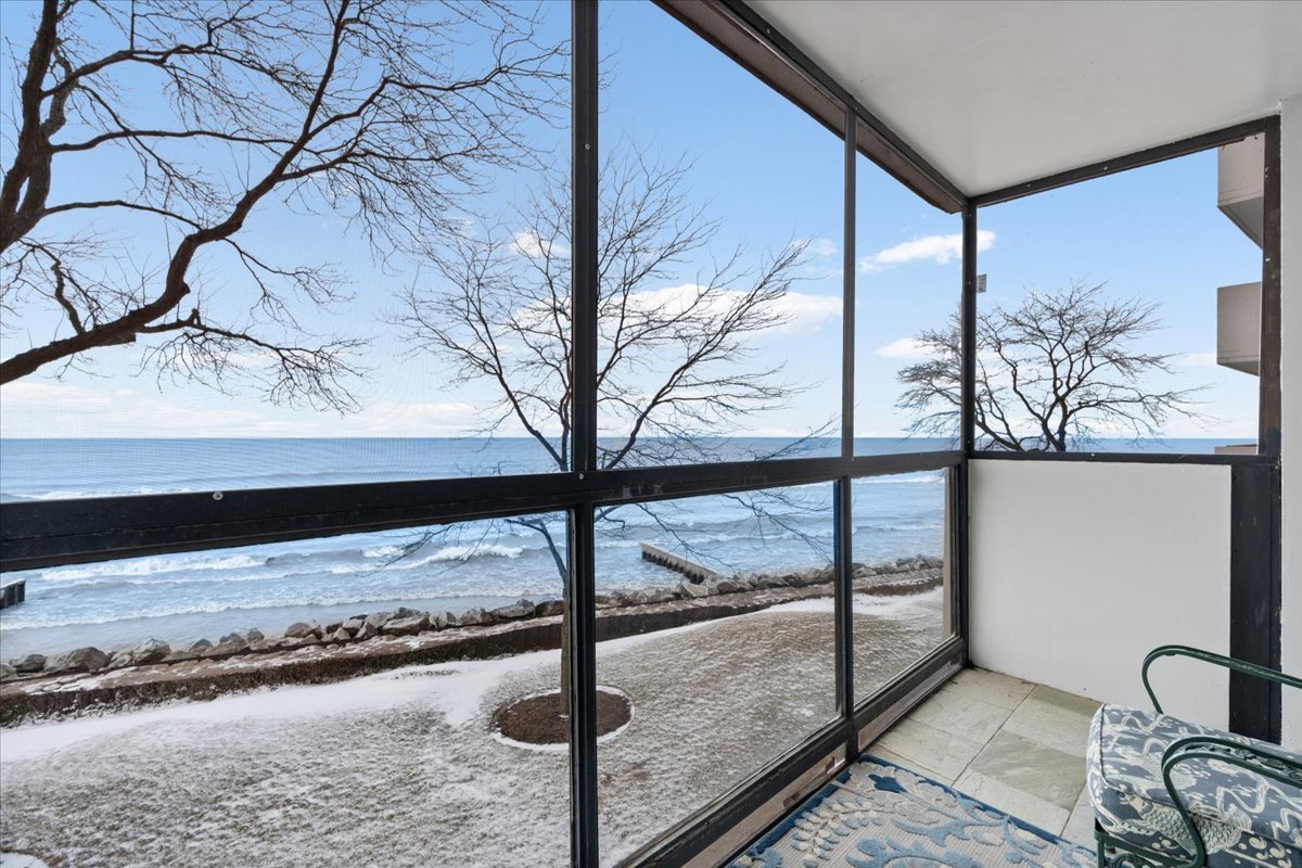 1500 Sheridan Road, Unit 1F Wilmette, IL 60091 - Photo 2 of 29