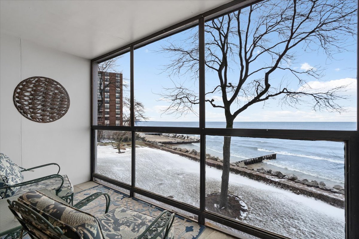 1500 Sheridan Road, Unit 1F Wilmette, IL 60091 - Photo 22 of 29