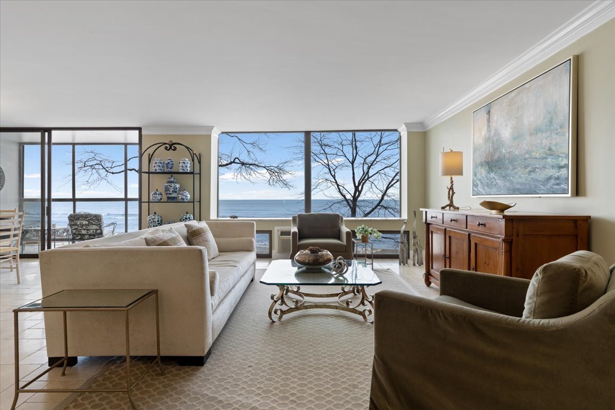 1500 Sheridan Road, Unit 1F Wilmette, IL 60091 - Photo 5 of 29