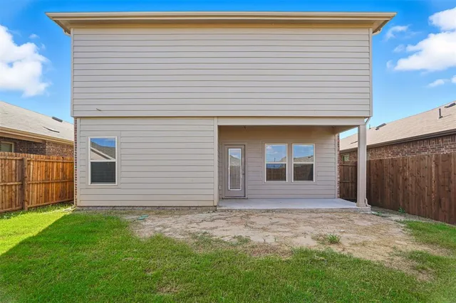 a front view of house with yard