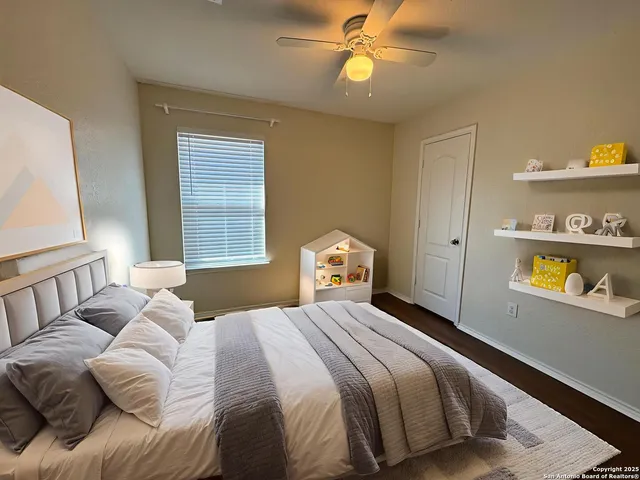 $1,350 | 10142 Dixon Wood, San Antonio, TX 78245