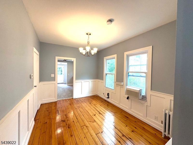 46 Maple Street, Unit 1 Bloomfield, NJ 07003 - Photo 5 of 8