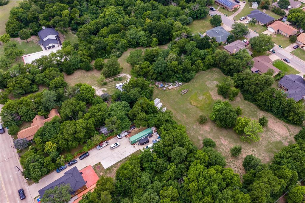 1007 West Belt Line Road Cedar Hill, TX 75104 - Photo 8 of 30 Expansive lot featuring mature trees and open green spaces
