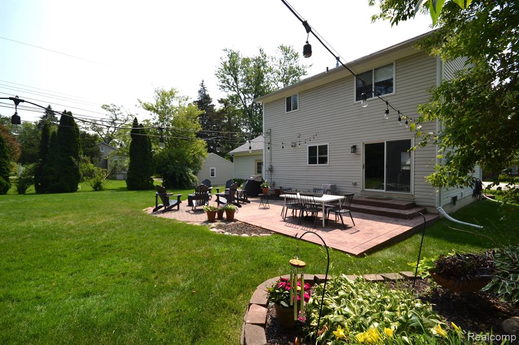 232 Grace Avenue Rochester Hills, MI 48307 - Photo 25 of 29
