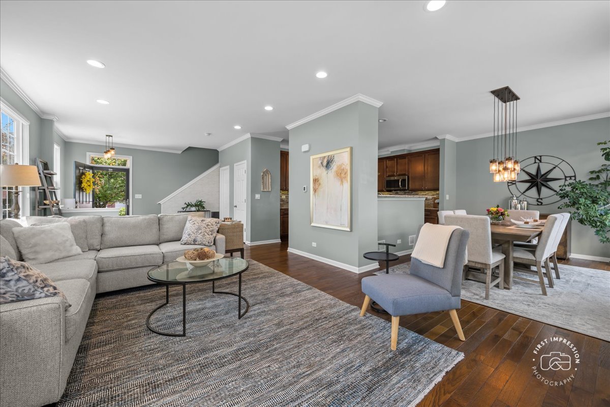 2927 Church Road Aurora, IL 60502 - Photo 10 of 40 Gallery Image 10