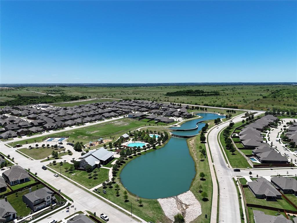 205 Mineral Point Drive Aledo, TX 76008 - Photo 2 of 38