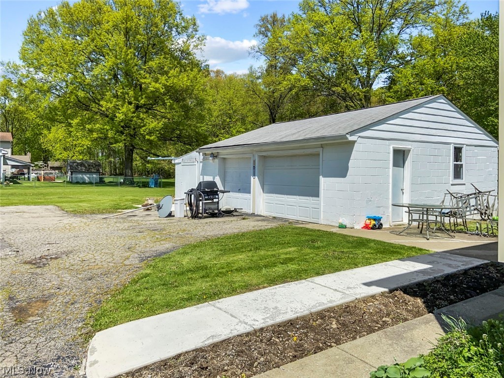 4494 Viall Road Youngstown, OH 44515 - Photo 2 of 12 Gallery Image 2