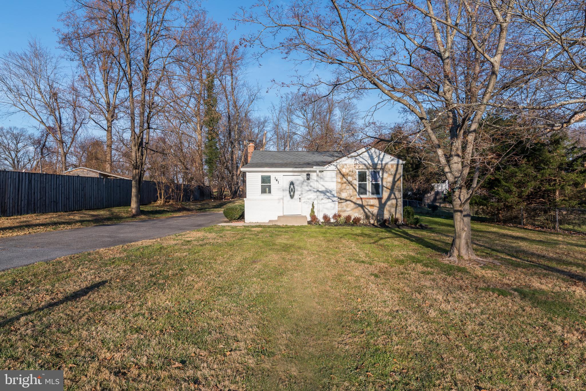 141 Awkard Lane Silver Spring, MD 20905 - Photo 5 of 50 Gallery Image 5