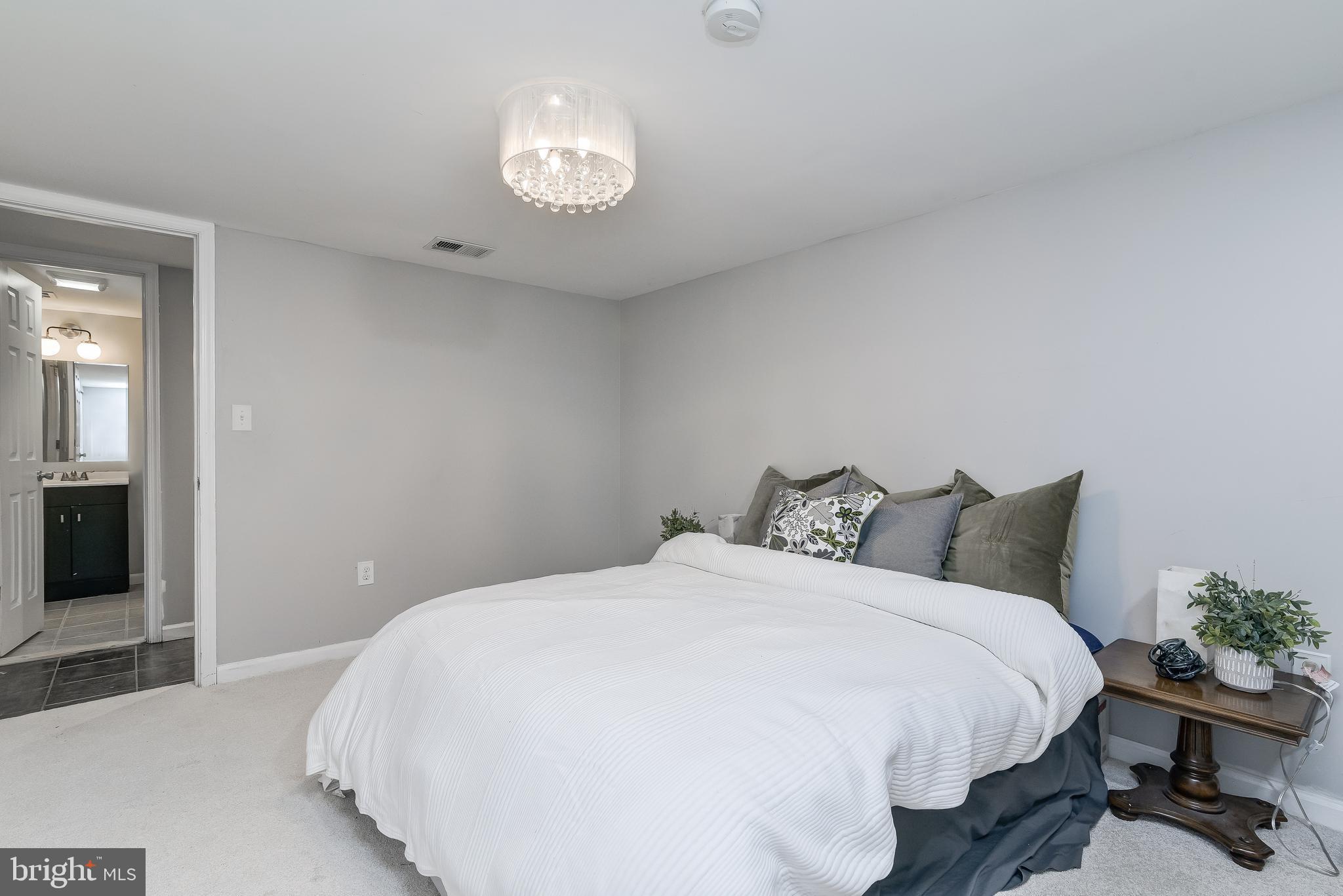 141 Awkard Lane Silver Spring, MD 20905 - Photo 41 of 50 Gallery Image 41