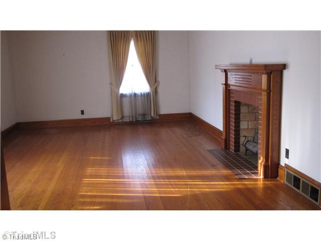 6609 Liberty Road Julian, NC 27283 - Photo 5 of 11 Den/Family/Great Room.