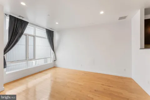 $610,000 | 333 Green Street, Unit 7, Philadelphia, PA 19123