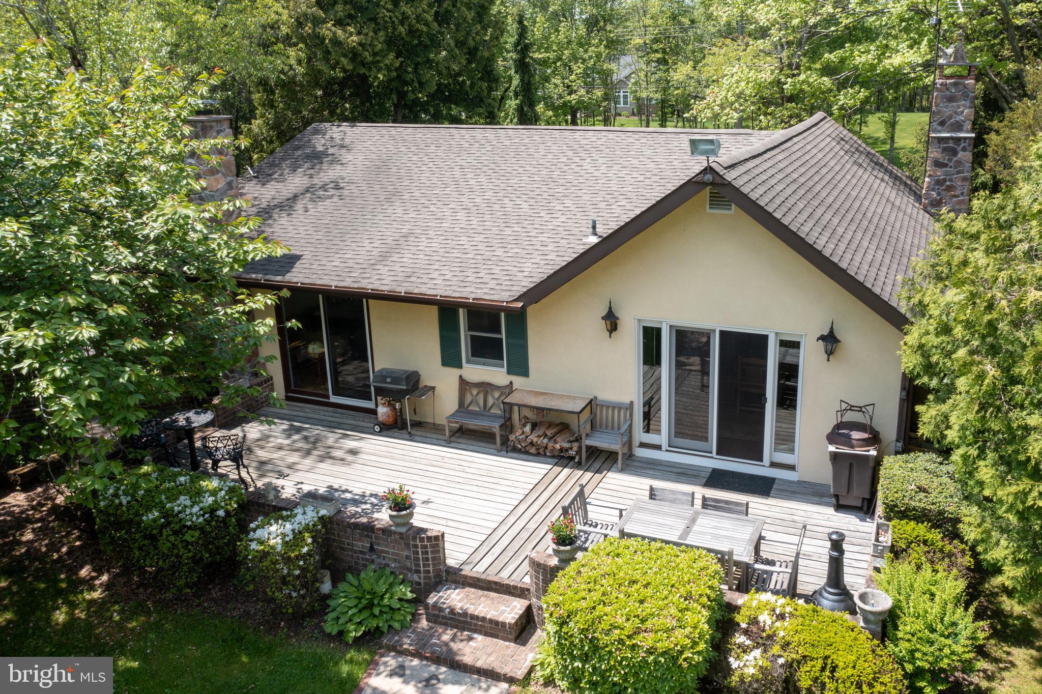 6616 Ferry Road New Hope, PA 18938 - Photo 5 of 49 Lawn and 2 doors to deck