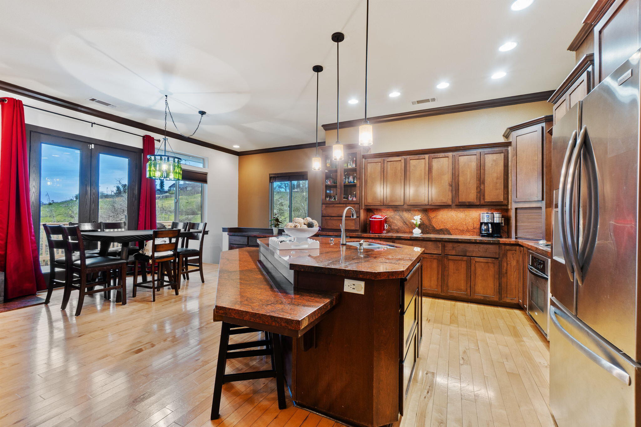 3360 Stanford Drive Redding, CA 96003 - Photo 18 of 56 a kitchen with lots of counter top space