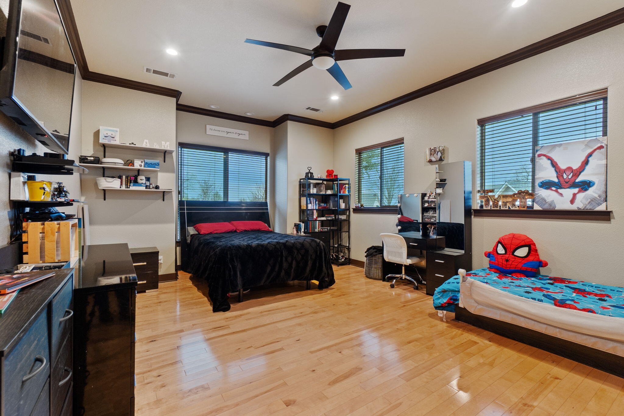 3360 Stanford Drive Redding, CA 96003 - Photo 20 of 56 a bedroom