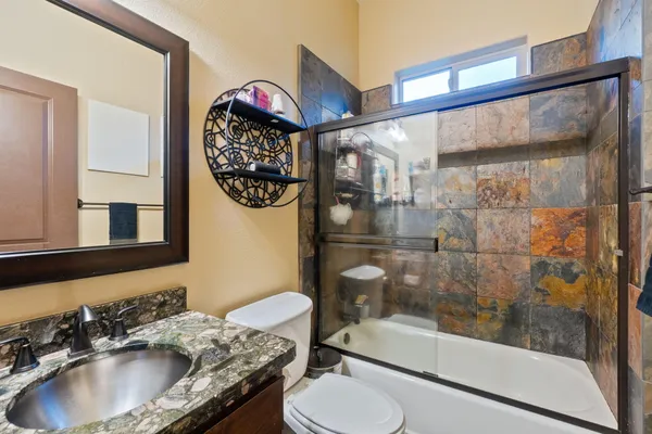 $589,900 | 3360 Stanford Drive, Redding, CA 96003