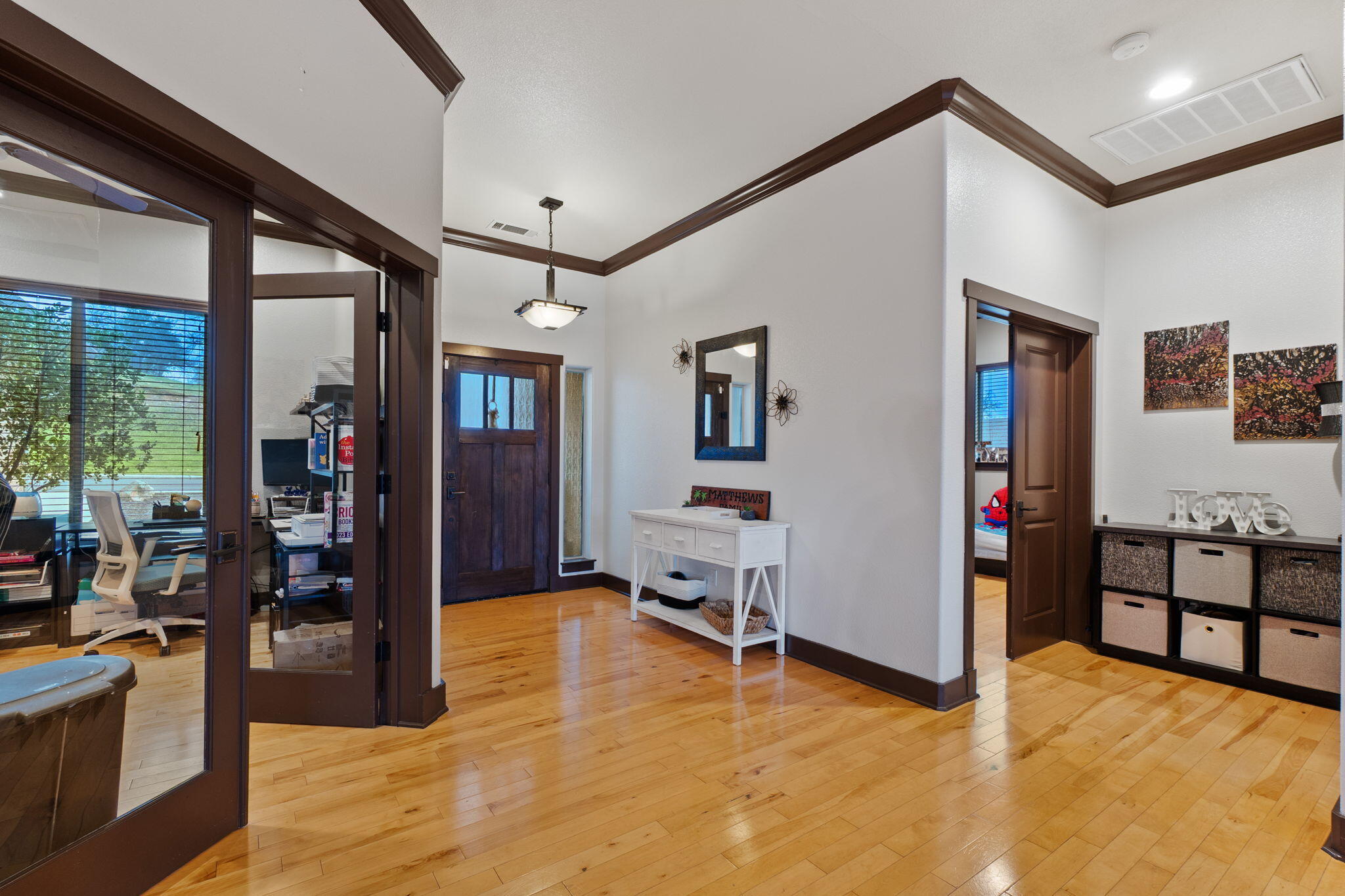 3360 Stanford Drive Redding, CA 96003 - Photo 6 of 56 a view of a livingroom with furniture and an empty room