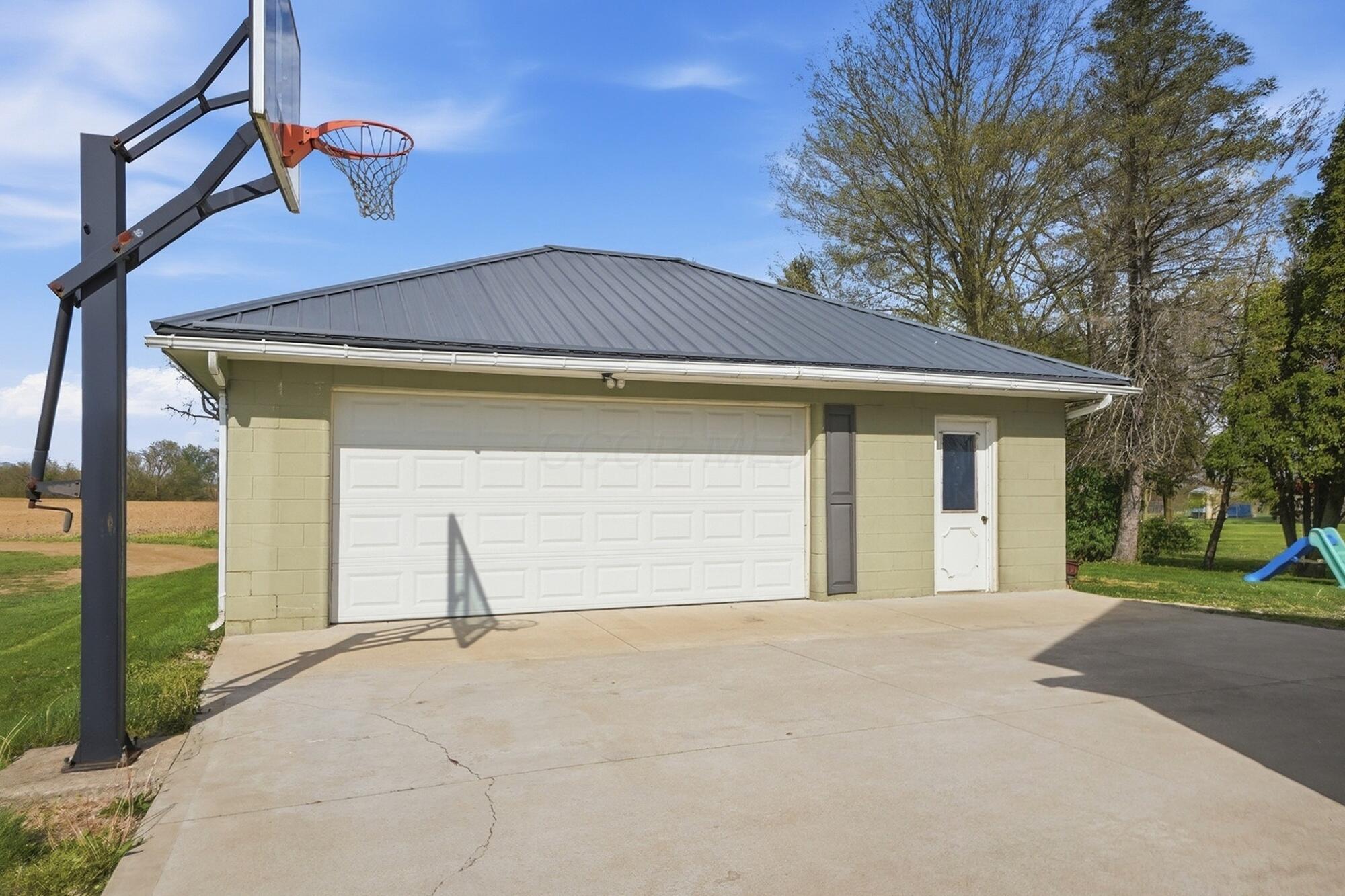 Oversized Garage