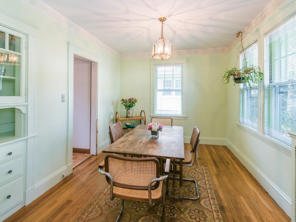 36 Wedgewood Road Newton, MA 02465 - Photo 4 of 18