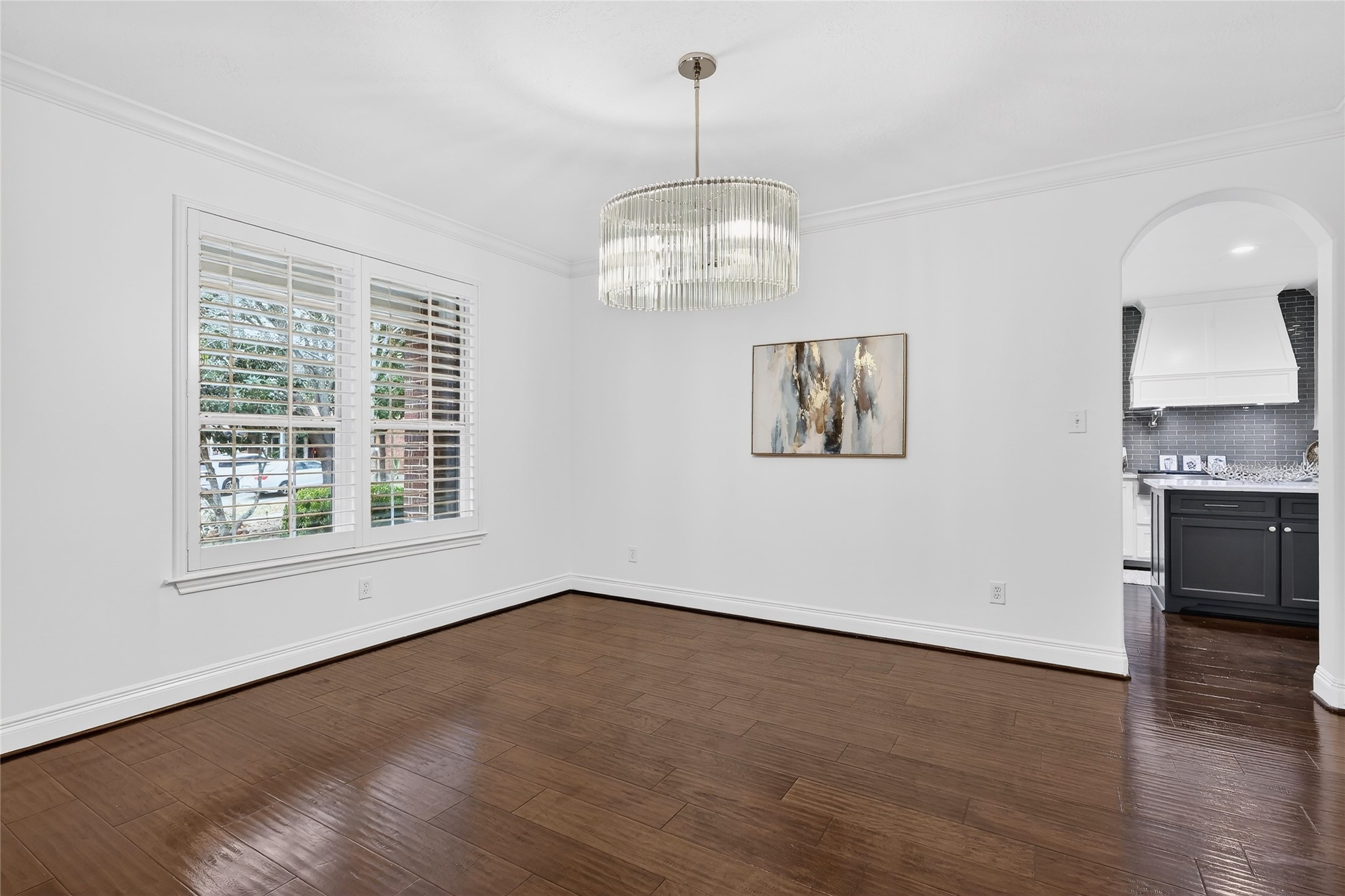 46 New Dawn Place Conroe, TX 77385 - Photo 4 of 39 Formal Dining Room to your left when you walk in.