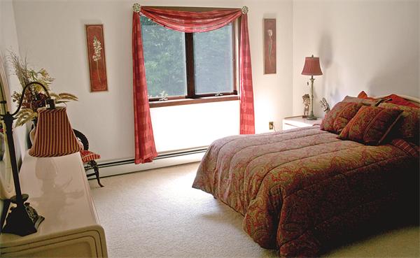 7 Thompson Road Hubbardston, MA 01452 - Photo 17 of 23 Gallery Image 17