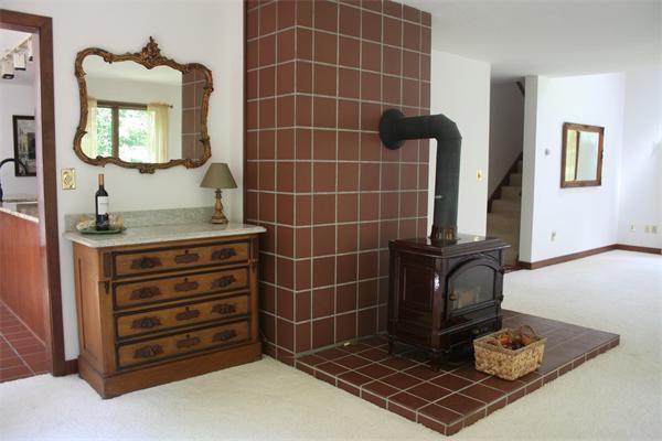 7 Thompson Road Hubbardston, MA 01452 - Photo 10 of 23 Gallery Image 10