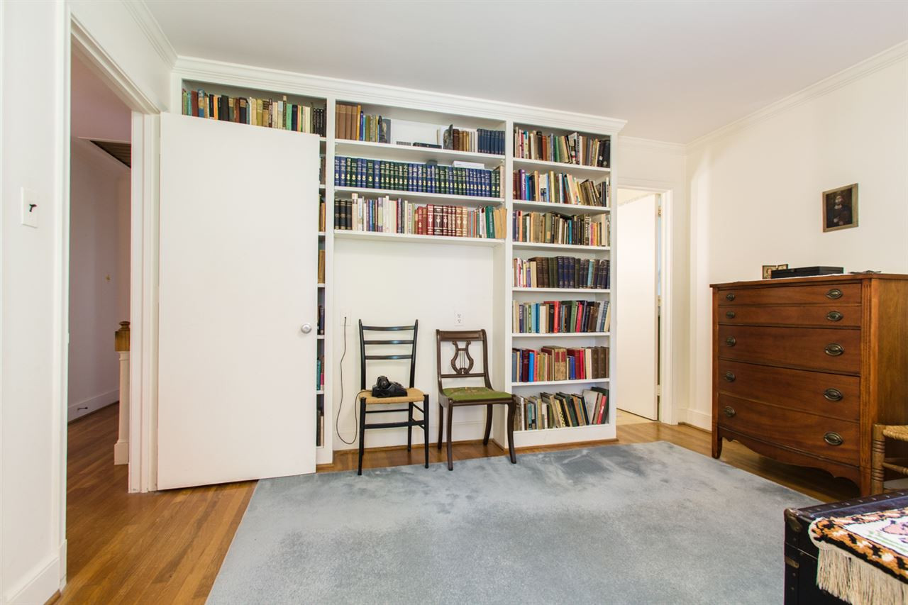 1118 Woodburn Road Durham, NC 27705 - Photo 20 of 30 Photo 20