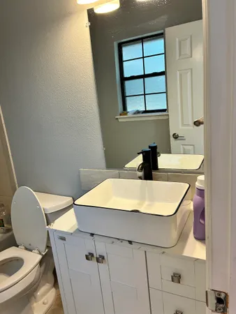 $1,900 | 1852 Hopkins Drive, Tallahassee, FL 32303