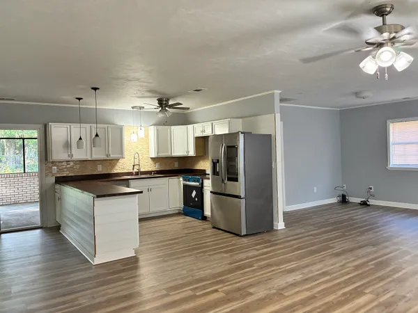 $2,150 | 1852 Hopkins Drive, Tallahassee, FL 32303