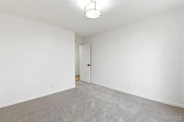 $414,900 | 200 Ambridge Court, Unit 206, Chesterfield, MO 63017
