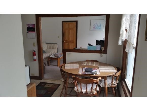 164 Calef Road Manchester, NH 03103 - Photo 8 of 24