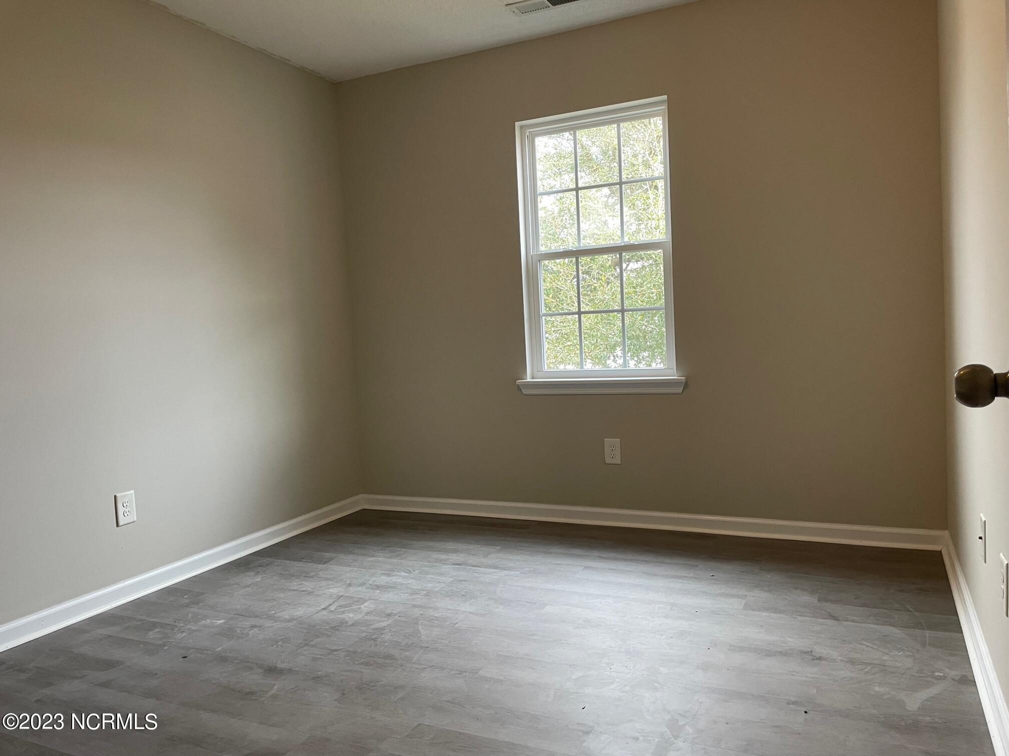 207 Hackney Ridge Lane Jacksonville, NC 28540 - Photo 5 of 7 Bedroom 2