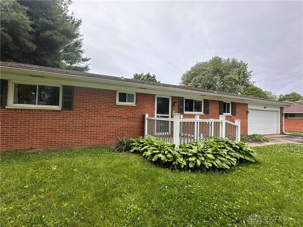 1069 Whitestone Road Xenia, OH 45385 - Photo 2 of 13