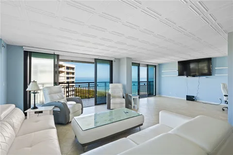 $798,000 | 2800 North Hwy A1A, Unit PH01, Hutchinson Island, FL 34949