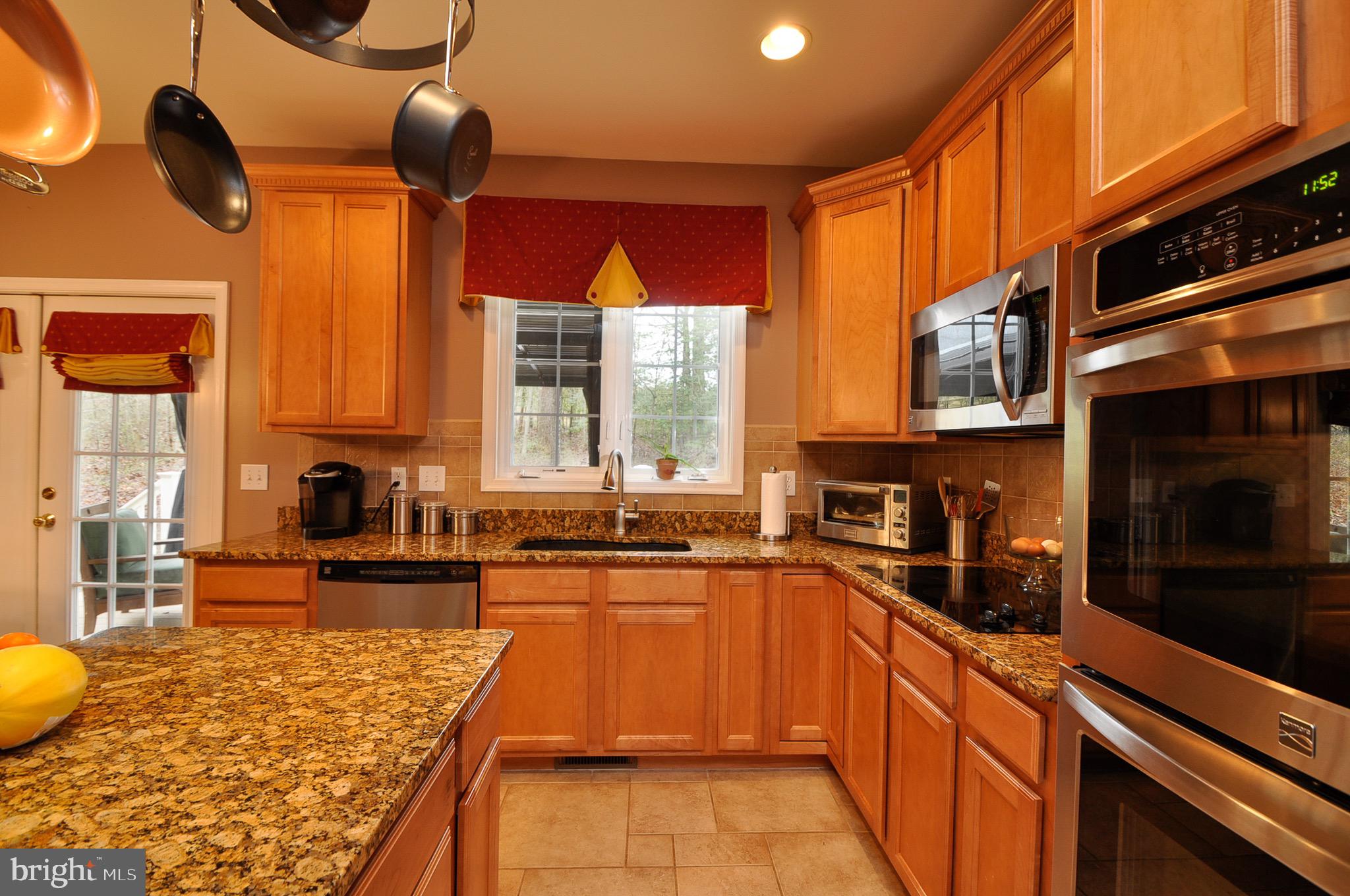 107 Revell Road Fredericksburg, VA 22405 - Photo 10 of 43 Gourmet Kitchen