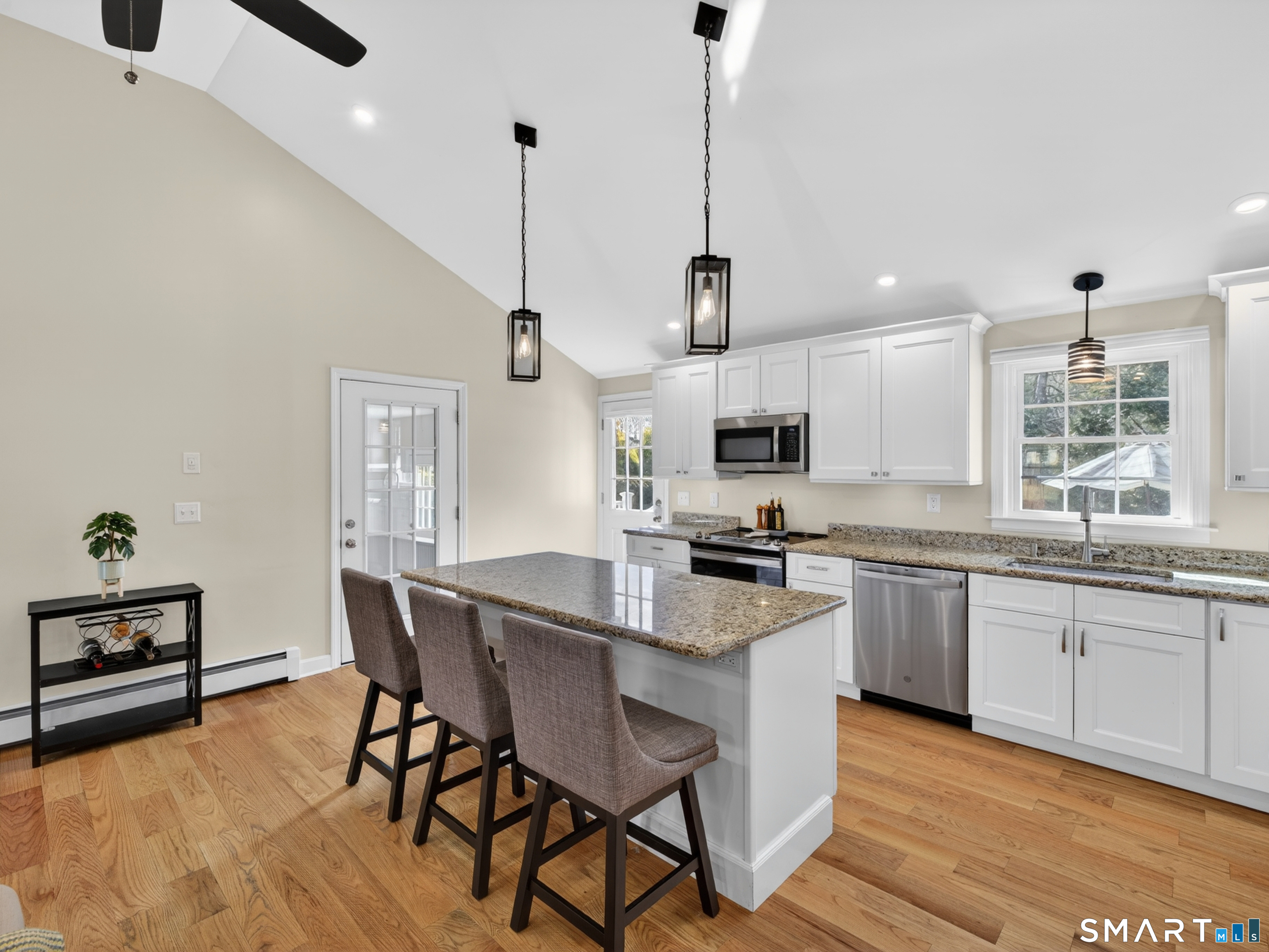 41 Sunnybrook Lane Clinton, CT 06413 - Photo 11 of 41 Kitchen with Under Cabinet Lighting