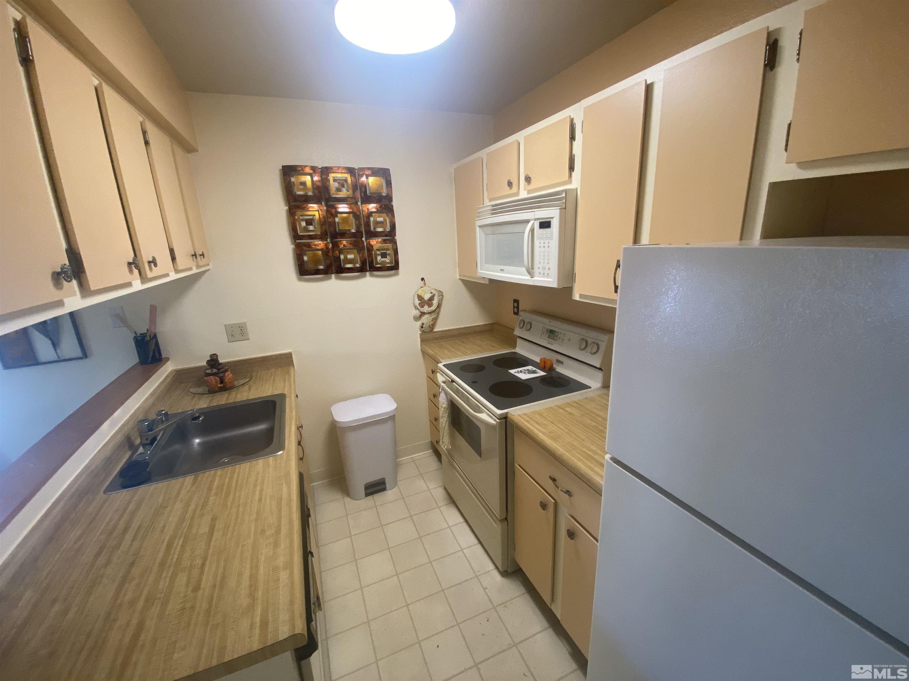 4368 Matich Drive Reno, NV 89502 - Photo 5 of 26 Photo 5