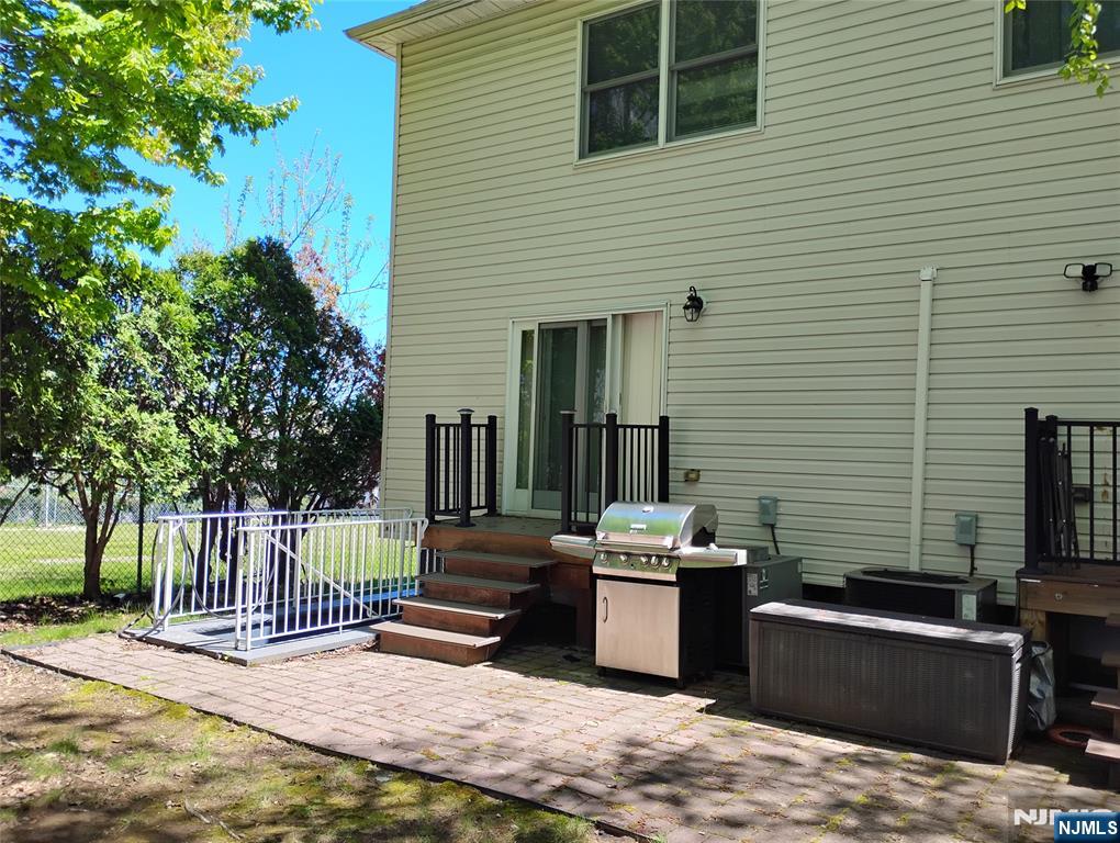 277 3rd Street Hackensack, NJ 07601 - Photo 11 of 14