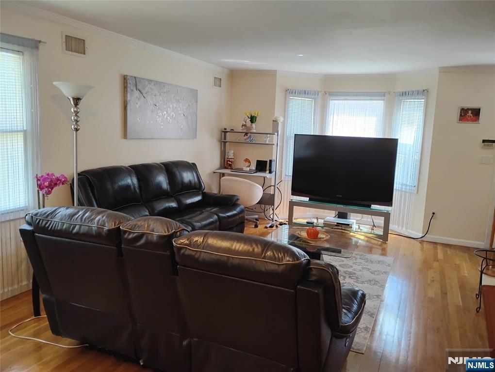 277 3rd Street Hackensack, NJ 07601 - Photo 3 of 14