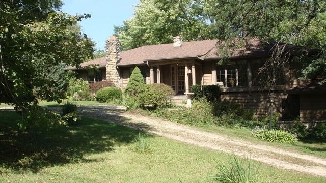 40W768 Powers Road Huntley, IL 60142 - Photo 1 of 25
