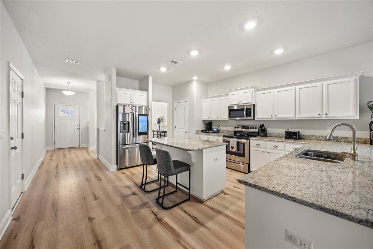 121 Ridgeway Circle Crestview, FL 32536 - Photo 8 of 44 08-1V3A1943