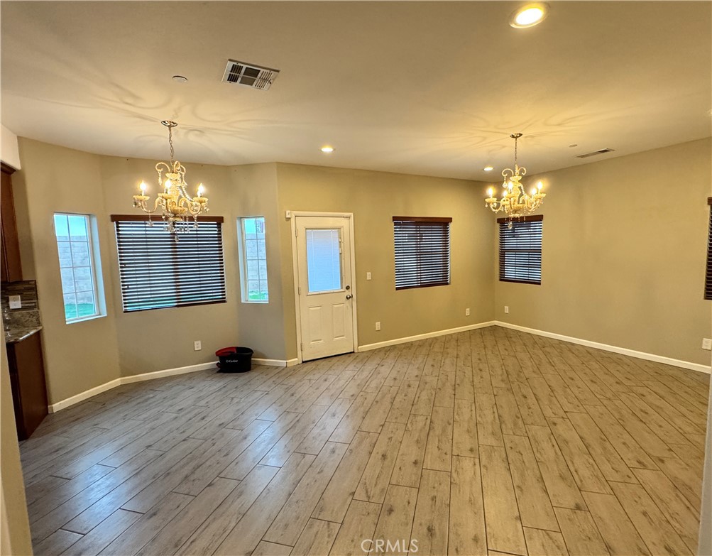 957 West Tibbot Street Rialto, CA 92377 - Photo 11 of 42