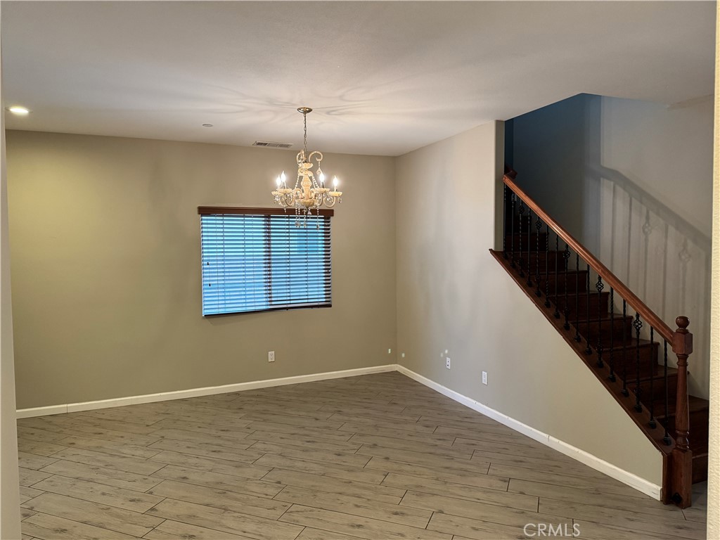 957 West Tibbot Street Rialto, CA 92377 - Photo 4 of 42